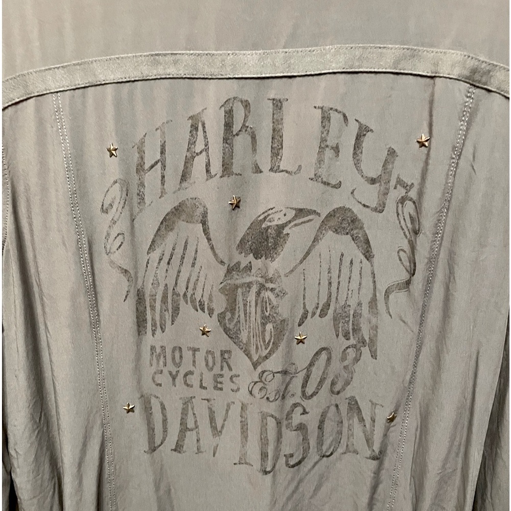 Women’s long sleeve Harley Davidson shirt